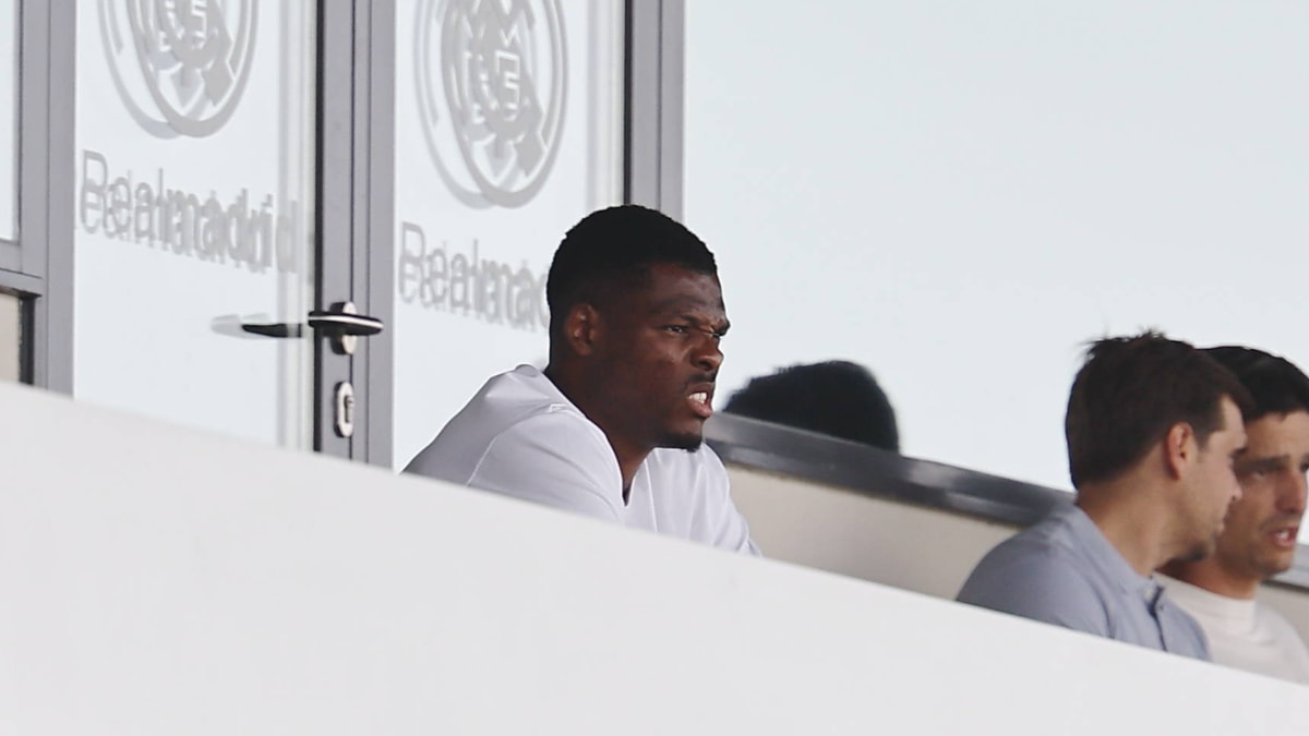 Denzel Dumfries