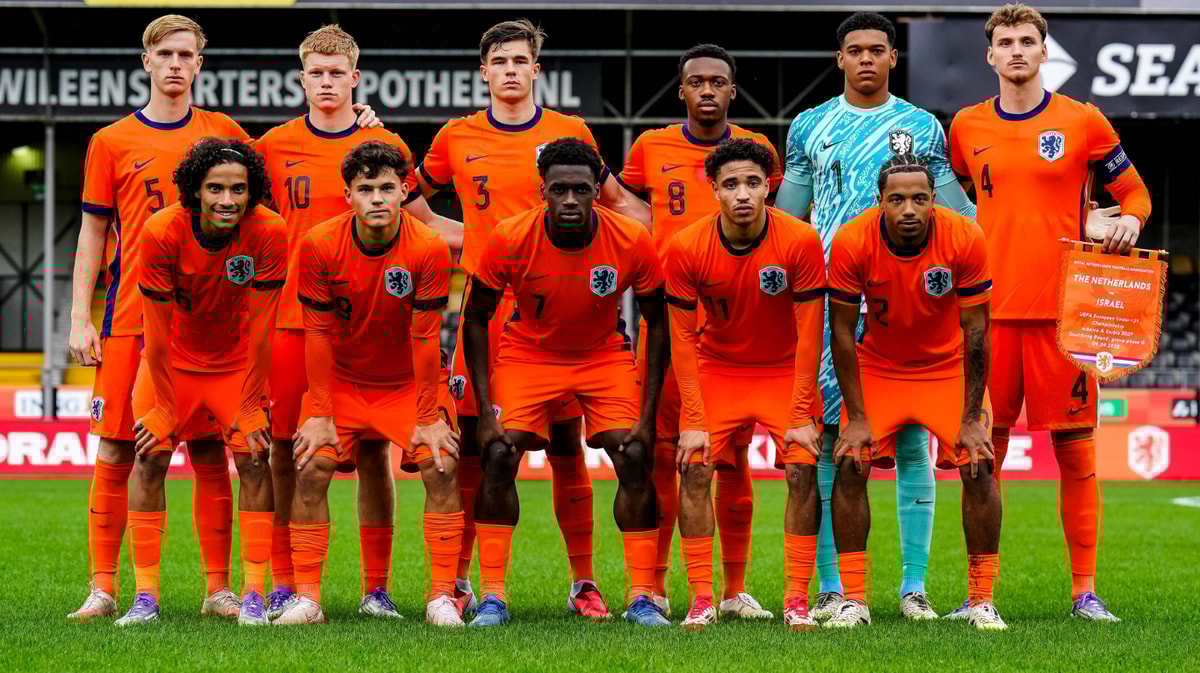 De opstelling van Jong Oranje tegen Jong Israël