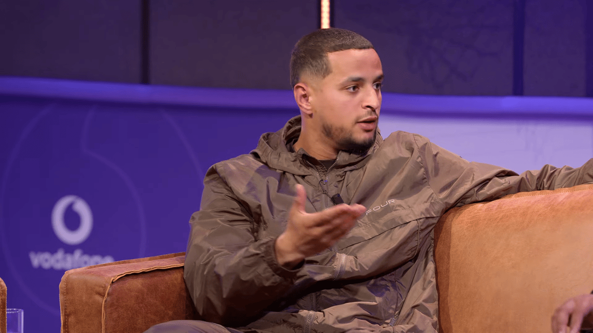 Mohamed Ihattaren neemt het op voor Noa Lang