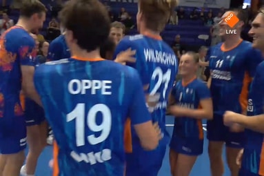 Het Nederlands korfbalteam heeft zaterdag in het Tsjechische Zlín voor de tiende keer op rij beslag gelegd op de Europese titel. 