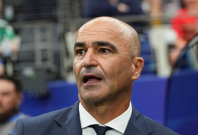 Roberto Martinez praat met de KNVB over het bondscoachschap van Nederland.