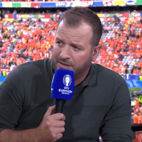 Rafael van der Vaart, oud-voetballer en analist bij de NOS