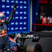 Max Verstappen wint