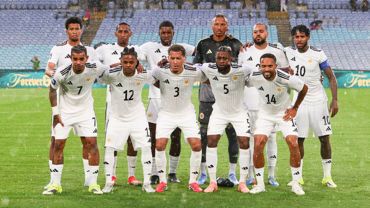 De opstelling van Curacao in de oefeninterland tegen China