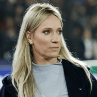 Hélène Hendriks, analist en televisiepresentator