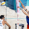 Steven van de Velde (rechts) in actie tijdens de Olympische Spelen