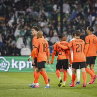 Het Nederlands elftal in de oefeninterland tegen Algerije