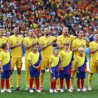 Het elftal van Roemenië voorafgaand aan het EK-duel met Nederland