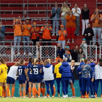 De Oranje Leeuwinnen na de EK-kwalificatiewedstrijd tegen Noorwegen