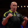 Michael van Gerwen viert zijn overwinning
