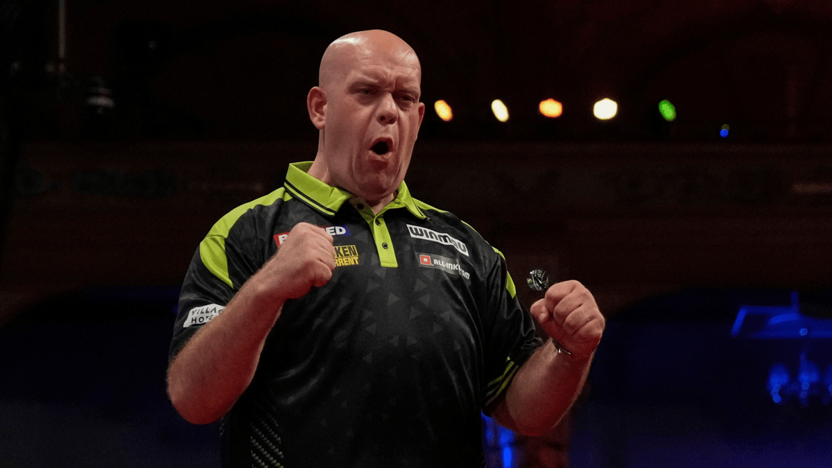 Michael van Gerwen viert zijn overwinning
