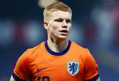 Kees Smit in actie voor Jong Oranje