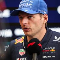 Verstappen kondigt gridstraf aan na motorfiasco in Bakoe: 'Onvermijdelijk'