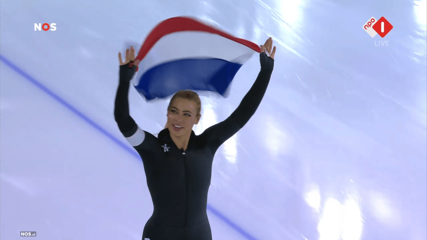 Jutta Leerdam grijpt NK-titel in Thialf