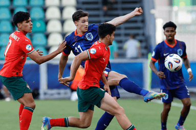 Ruben van Bommel in actie voor Jong Oranje