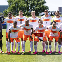 De opstelling van het Nederlands elftal tegen Oezbekistan