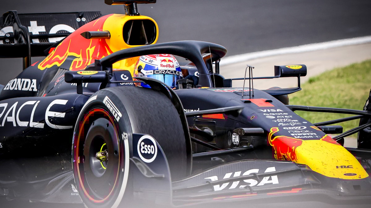 Max Verstappen in zijn RB21