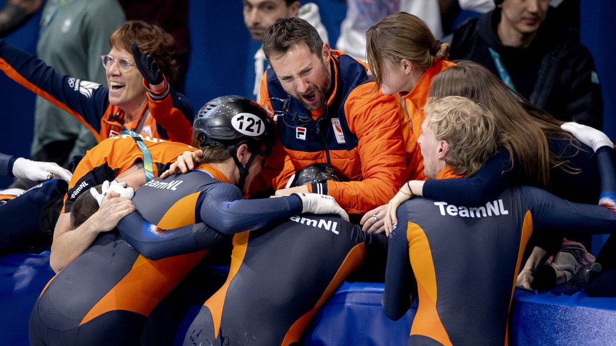 Historisch goud voor de shorttrackmannen