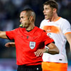 Arbitrage zorgt opnieuw voor nieuw Oranje-opstootje: 'UEFA-maffia!'