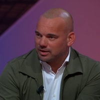 Wesley Sneijder aan tafel bij Ziggo Sport