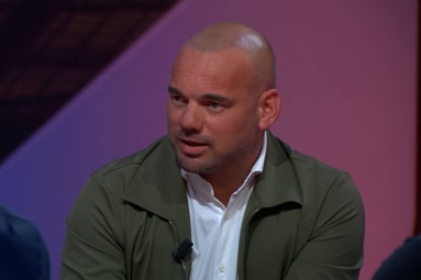 Wesley Sneijder aan tafel bij Ziggo Sport