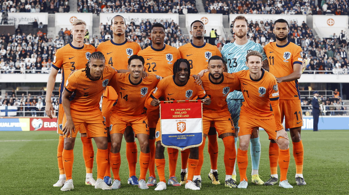 De opstelling van het Nederlands elftal tegen Finland