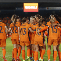 De Oranje Leeuwinnen vieren feest
