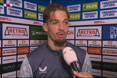 Luciano Valente voor de camera van de NOS