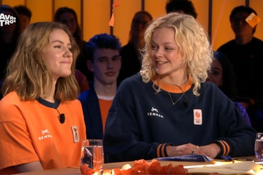 Michelle (links) en Xandra Velzeboer