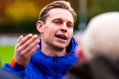 Geen Premier League-drang: De Jong blijft Barcelona trouw