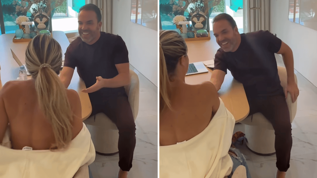 Vrouw Robert Doornbos toont blote borsten