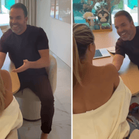 Vrouw Robert Doornbos toont blote borsten