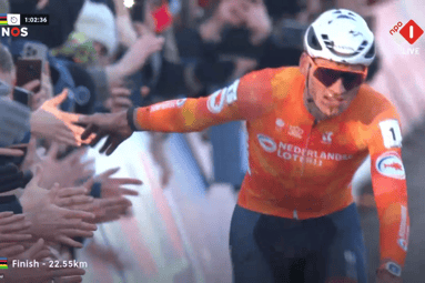 Mathieu van der Poel pakt zijn zevende wereldtitel