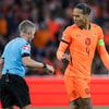 Van Dijk ziet groot verbeterpunt na start met Xavi: 'Dan zijn we kwetsbaar'