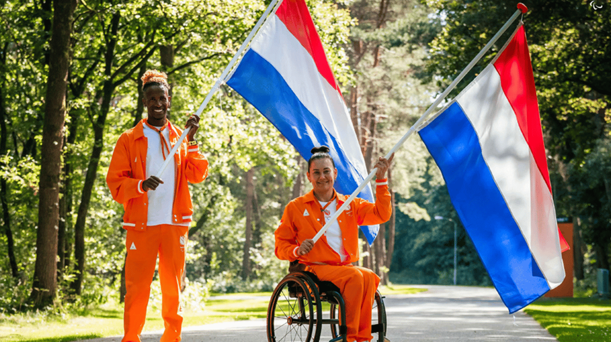Wie zijn de vlaggendragers?, vlaggendragers, Daniel Abraham Gebru, Carina de Rooij Paralympische Spelen, Parijs 2024, roelstoelbasketbal, TeamNL, 