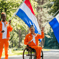 Wie zijn de vlaggendragers?, vlaggendragers, Daniel Abraham Gebru, Carina de Rooij Paralympische Spelen, Parijs 2024, roelstoelbasketbal, TeamNL, 