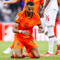 Cody Gakpo opent de score bij Nederland - Marokko