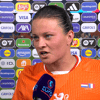 Sherida Spitse voor de camera van de NOS