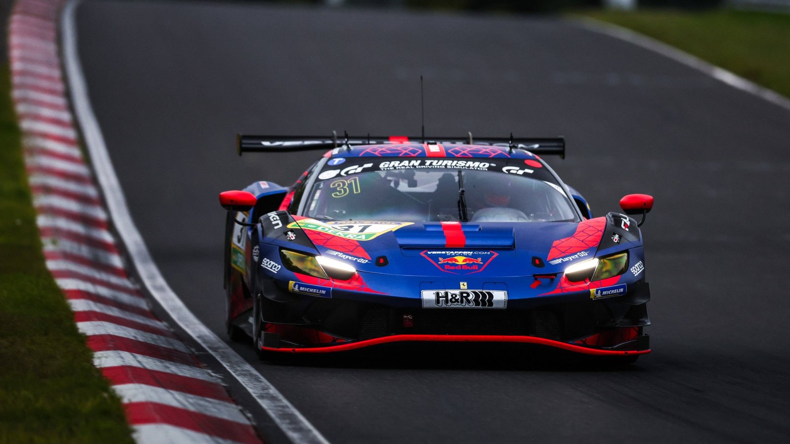 Max Verstappen in de GT3