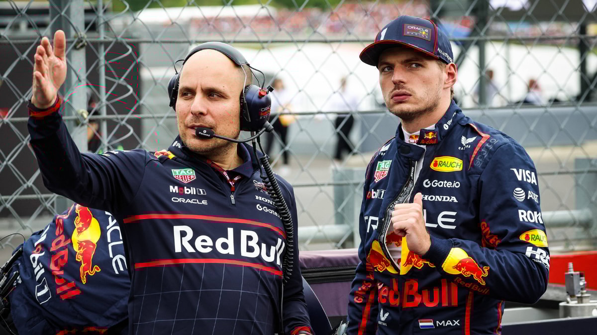 Gianpiero Lambiase in gesprek met Max Verstappen