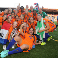 De Oranje Leeuwinnen na het winnen van het EK in 2017.
