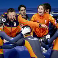 Niels Kerstholt viert een overwinning met TeamNL