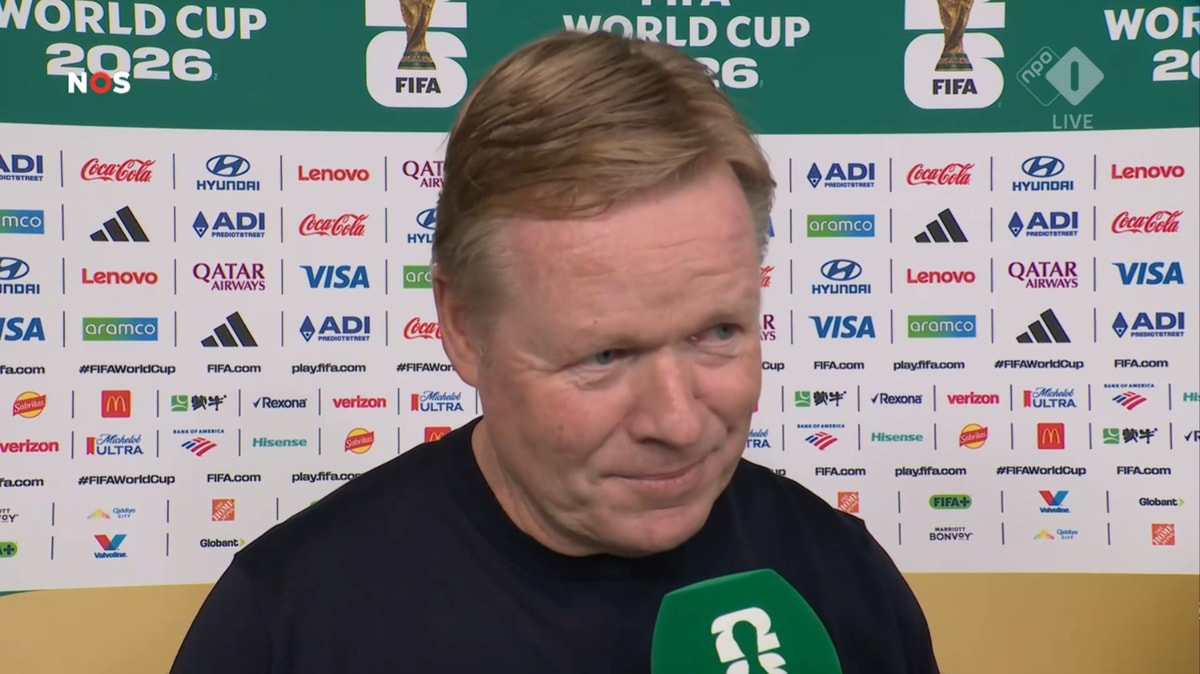 Ronald Koeman voor de camera van de NOS