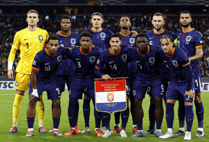 De opstelling van Nederland in het uitduel met Duitsland 