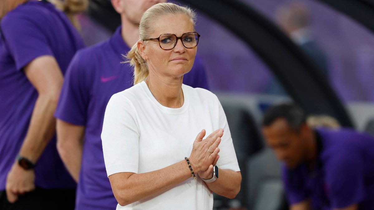 Sarina Wiegman zet handtekening onder nieuw contract bij Engeland tot en met EK 2029