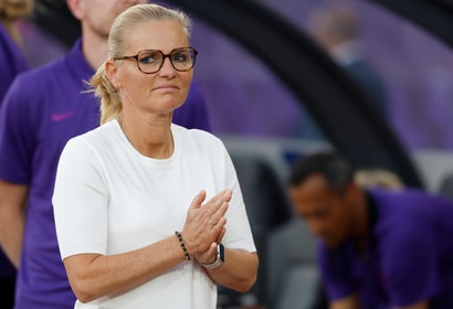 Sarina Wiegman zet handtekening onder nieuw contract bij Engeland tot en met EK 2029
