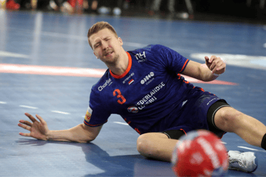 Ivar Stavast baalt bij de Nederlandse handballers