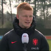 Kees Smit voor de camera van de NOS