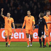 Het Nederlands elftal viert een doelpunt