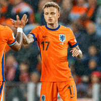 Noa Lang en Memphis Depay bij het Nederlands elftal